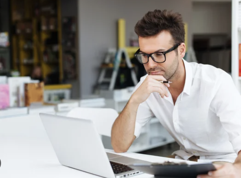 Descubre las señales del agotamiento emocional y cómo empezar a recuperar tu bienestar mental.